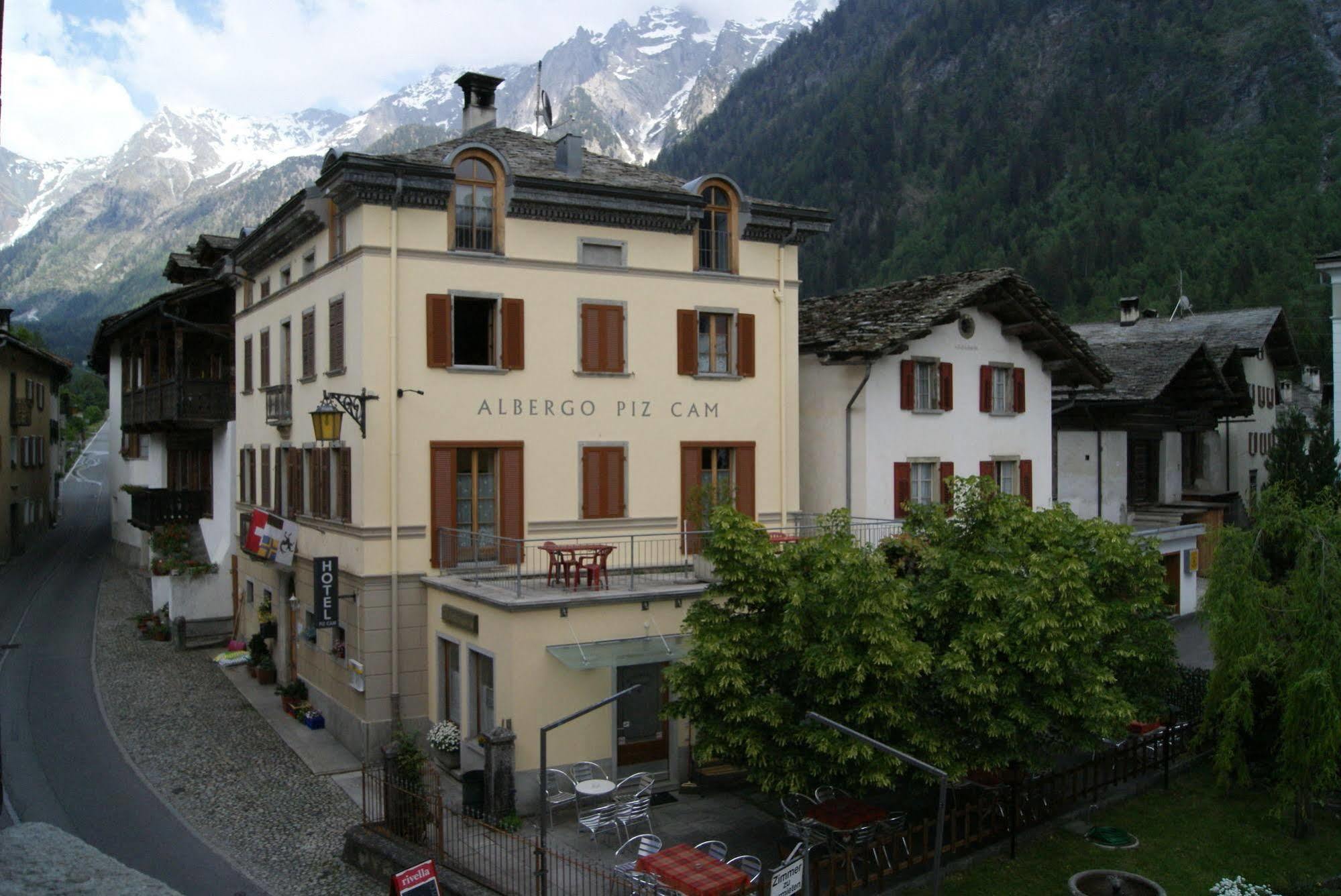 Albergo Piz Cam Vicosoprano Buitenkant foto