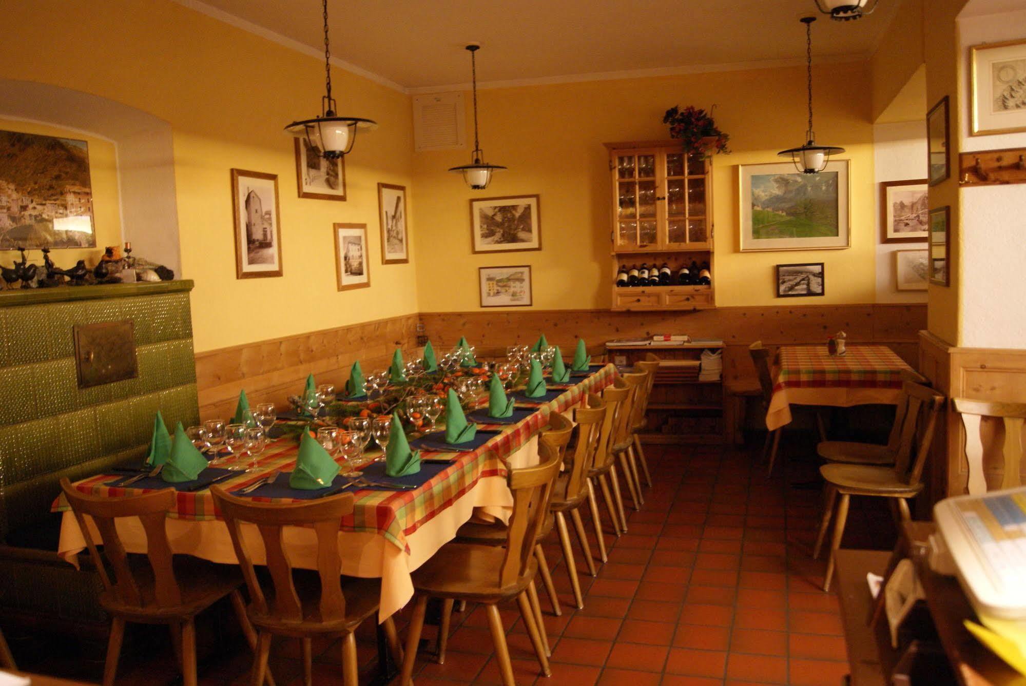 Albergo Piz Cam Vicosoprano Buitenkant foto
